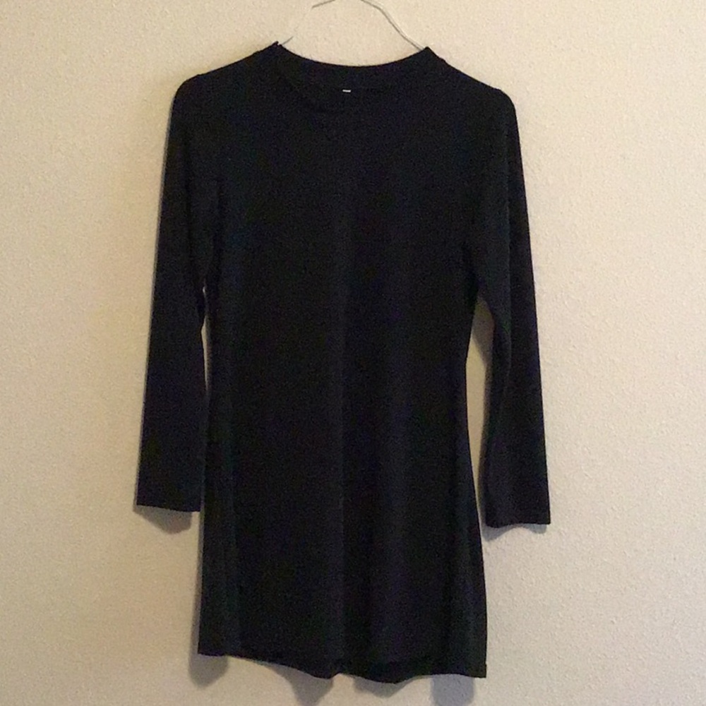 Black long sleeve dress